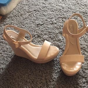 cream heels size 7